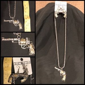 🌈4/$15🌈Guns and Glitter Jewelry set🌈